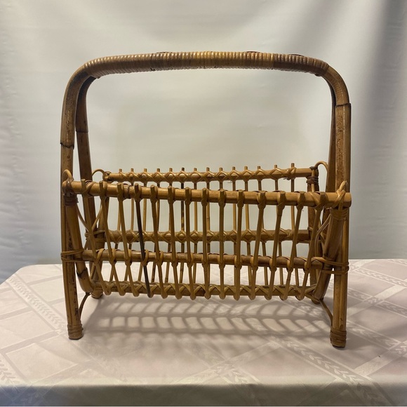 Vintage Wicker Magazine Rack - Picture 8 of 14